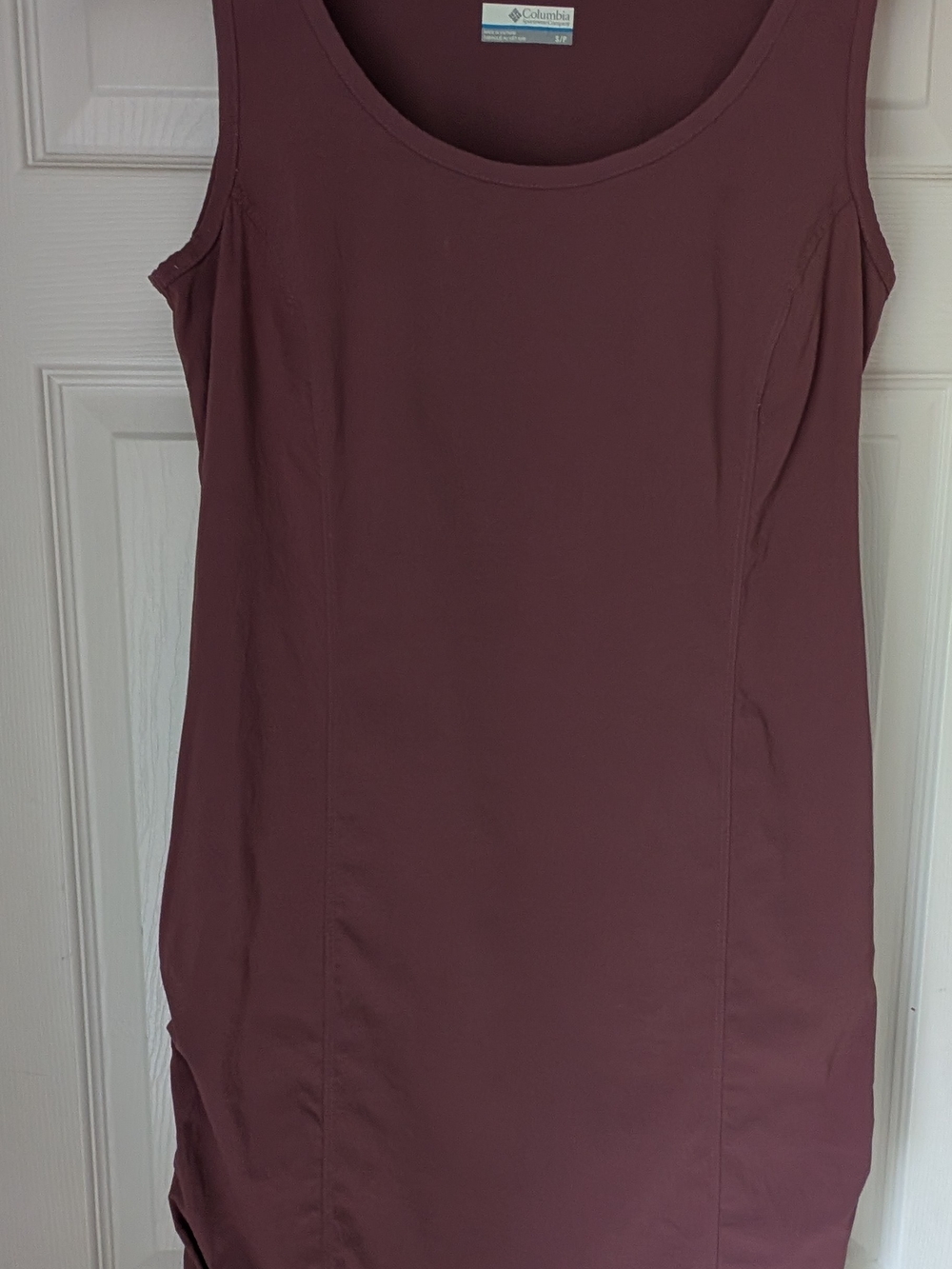 Columbia Sleeveless Scoop Neck Tank - Mauve Plum
